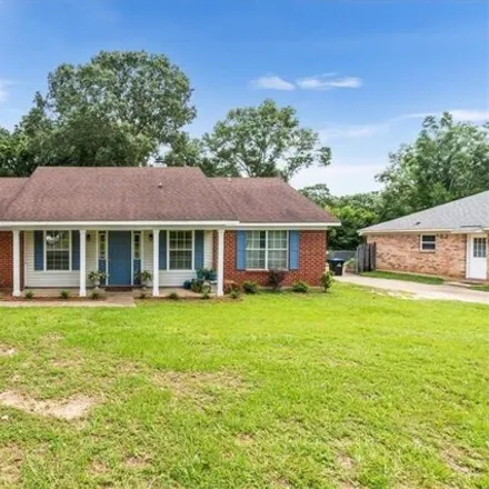 Buy this 3 bed house on 9440 Yorktowne Way in Mobile, Alabama