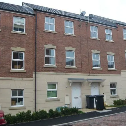 Image 9 - Tillingham Road, Leicester, LE5 0AH, United Kingdom - Townhouse for rent