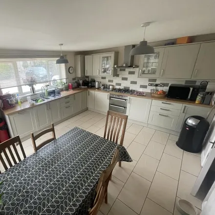 Image 3 - 174 Cumnor Hill, Cumnor, OX2 9PW, United Kingdom - House for rent