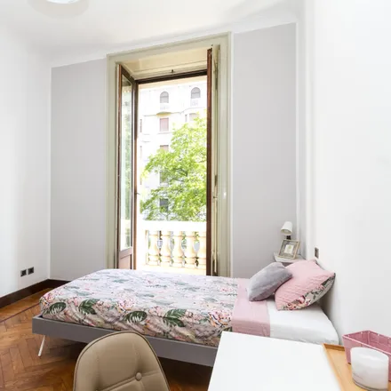 Rent this 5 bed room on Ambrosiana in Viale Regina Giovanna, 42