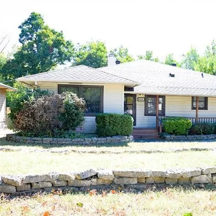 Buy this 3 bed house on 4038 East 25th Street in Tulsa, OK 74114