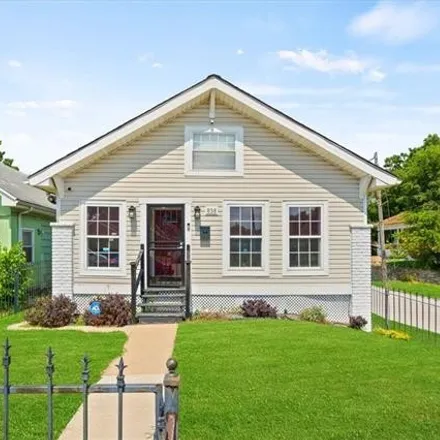 Buy this 3 bed house on 2600 North Mill Street in Kansas City, KS 66101