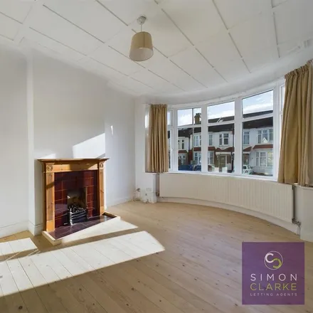 Rent this 3 bed house on Robin Food and Wine in Grove Road, London
