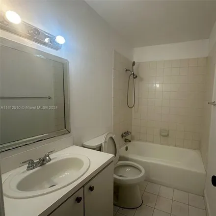Image 9 - 18111 NW 68th Ave Apt H204, Hialeah, Florida, 33015 - Condo for rent