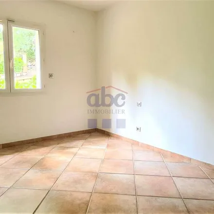 Image 9 - 51 Lices Georges Pompidou, 81000 Albi, France - Apartment for rent