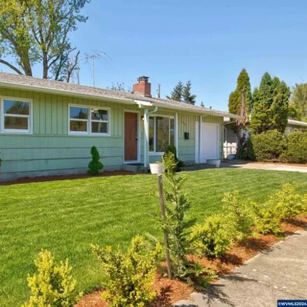 Buy this 3 bed house on 1420 Hill Street Southeast in Albany, OR 97322