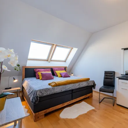 Rent this 2 bed apartment on Back-Anstalt Berlin in Schivelbeiner Straße 48, 10439 Berlin
