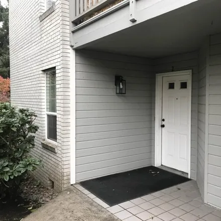 Buy this 3 bed condo on 1820 Rees Hill Road Southeast in Salem, OR 97306