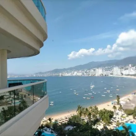Buy this 4 bed apartment on Pemex in Icacos, 39300 Acapulco