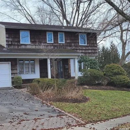 Buy this 4 bed house on 233 Peachtree Drive in East Norwich, Oyster Bay