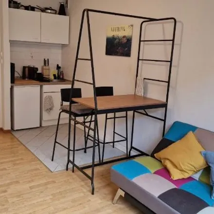 Rent this 3 bed apartment on Hainhölzer Straße 14 in 30159 Hanover, Germany