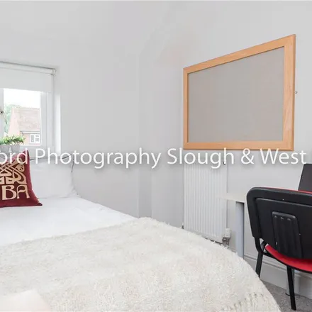 Rent this 6 bed apartment on 57 Broomfield in Guildford, GU2 8LH