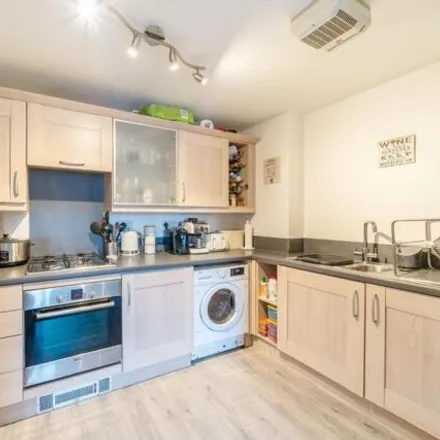 Image 3 - Causton Gardens, Eastleigh, SO50 9DT, United Kingdom - Apartment for sale