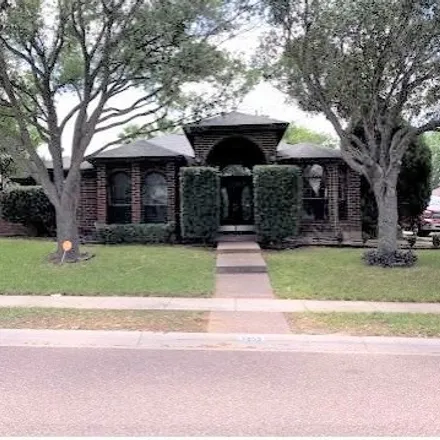 Image 1 - 1335 Glen Lane, Laredo, TX 78045, USA - House for rent
