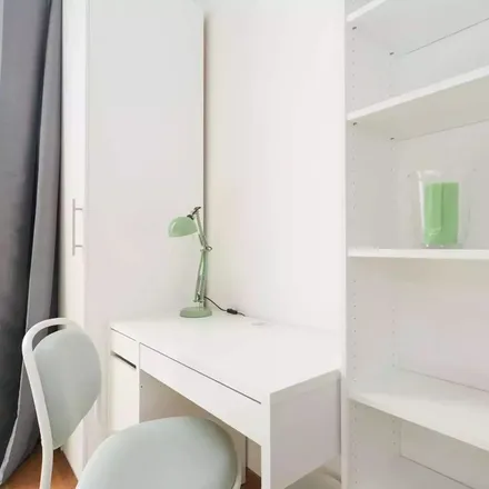 Image 5 - Calle de Marcelo Usera, 170, 28026 Madrid, Spain - Apartment for rent