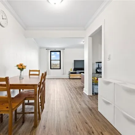 Image 5 - 150-20 71st Avenue, New York, NY 11367, USA - Apartment for sale