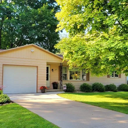 Buy this 3 bed house on 1021 Lisbon Street in Watertown, WI 53098