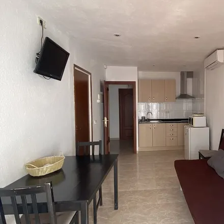 Image 4 - 08360 Canet de Mar, Spain - Apartment for rent