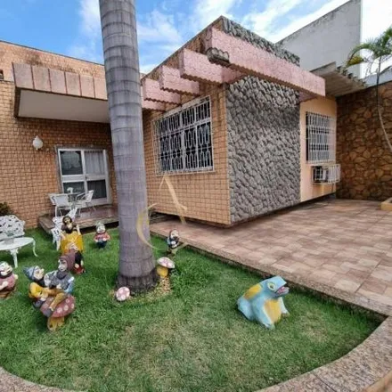 Buy this 6 bed house on Rua Icleia in Juscelino, Região Geográfica Intermediária do Rio de Janeiro - RJ