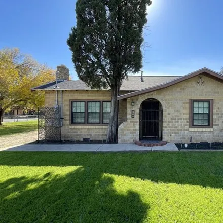 Buy this 3 bed house on 2523 South Brazos Street in San Antonio, TX 78204