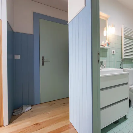 Rent this 12 bed room on Rua da Igreja de Paranhos in 4200-326 Porto, Portugal