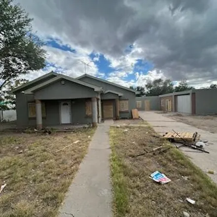 Buy this 3 bed house on 1624 Barcelona Road Southwest in South Valley, NM 87105