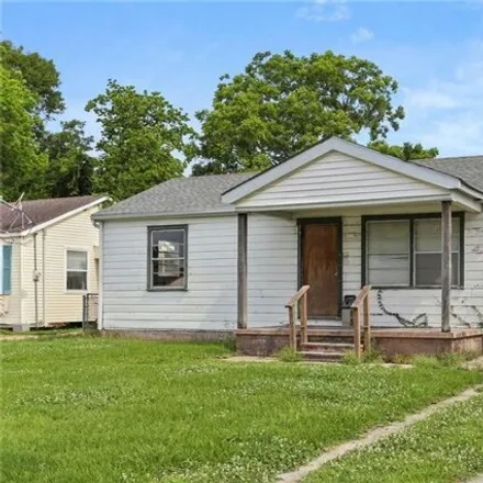 Buy this 2 bed house on 14 Sullivan Place in Aurora Gardens, New Orleans