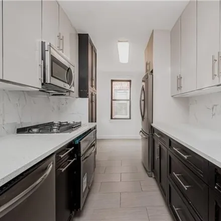 Image 1 - 445 West 240th Street, New York, NY 10463, USA - Condo for sale