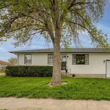 Buy this 3 bed house on 4493 15th Street in Columbus, NE 68601