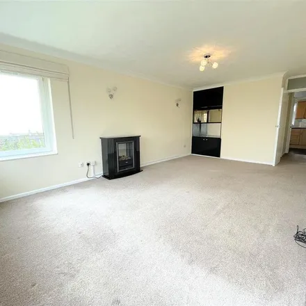 Rent this 2 bed apartment on Archery Road in St Leonards, TN38 0HY