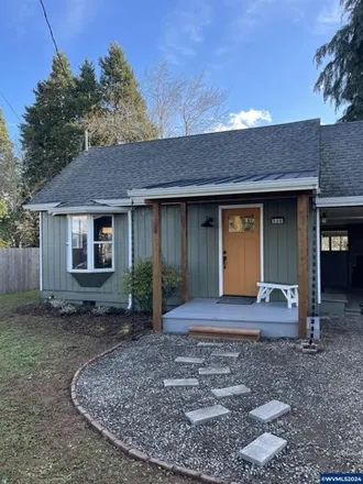 Buy this 2 bed house on 560 Ewald Avenue Southeast in Salem, OR 97302