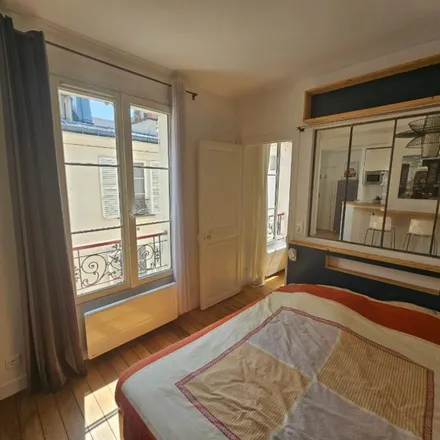 Image 4 - 6 Rue Budé, 75004 Paris, France - Apartment for rent