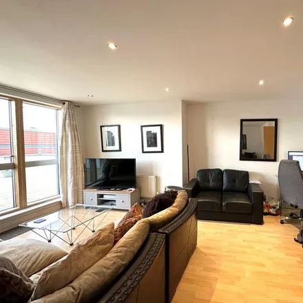 Image 3 - Clarence House, Chadwick Street, Leeds, LS10 1JP, United Kingdom - Apartment for rent
