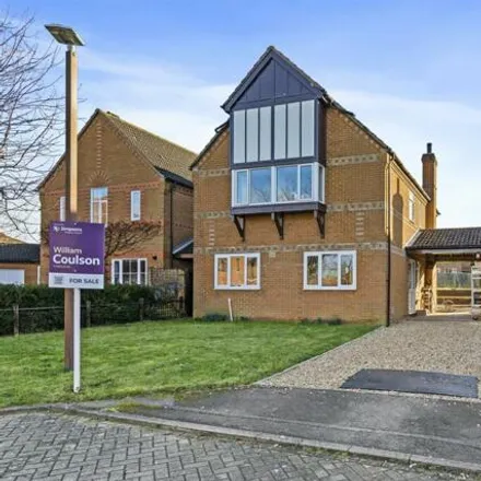Buy this 4 bed house on Priors Park in Bletchley, MK4 2BT