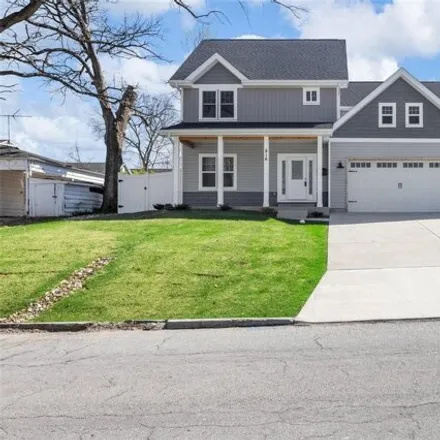 Buy this 5 bed house on 816 Nirk Avenue in Kirkwood, MO 63122