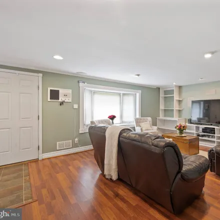 Image 4 - 304 Francis Drive, West Gate Hills, Haverford Township, PA 19083, USA - House for sale