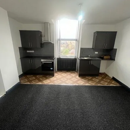Image 4 - Manningham Lane, Bradford, BD1 3EB, United Kingdom - Apartment for rent