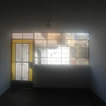 Image 4 - Pasaje José Izcue, Los Olivos, Lima Metropolitan Area 15304, Peru - House for sale