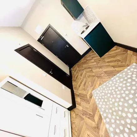 Rent this 1 bed apartment on Torridon Primary School in Hazelbank Road, London