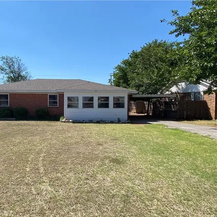 Buy this 3 bed house on 1400 Wade Street in Sayre, OK 73662