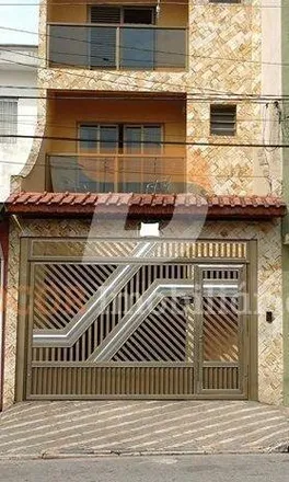 Buy this 3 bed house on Escola Municipal de Educação Básica Cecília Meireles in Rua Tiradentes, Centro