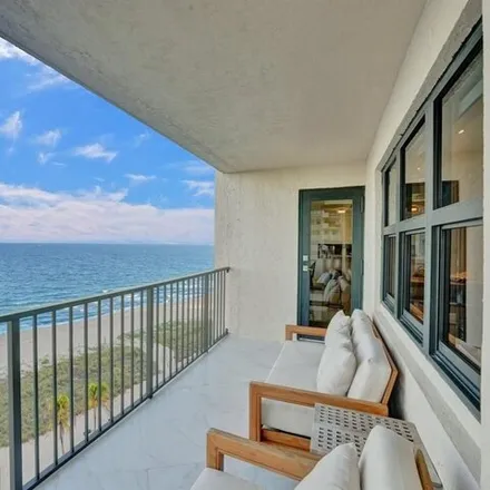 Image 1 - 5098 North Ocean Drive, Lauderdale-by-the-Sea, Broward County, FL 33308, USA - Condo for sale