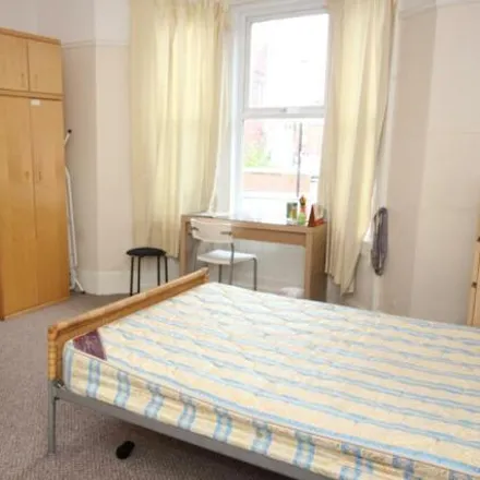 Image 2 - Lonsdale Court, Coniston Avenue, Newcastle upon Tyne, NE2 3HA, United Kingdom - Apartment for rent