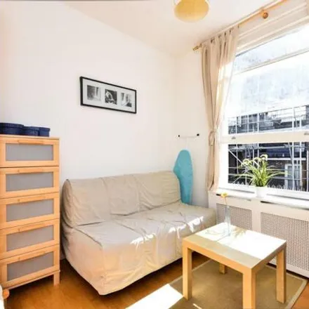Rent this studio apartment on 20 Fairholme Road in London, W14 9JS