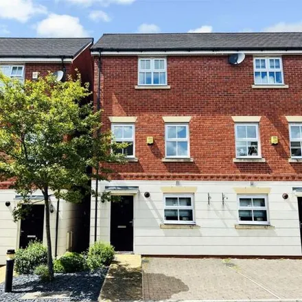 Buy this 4 bed townhouse on Moss Lane in Golf Road, Altrincham