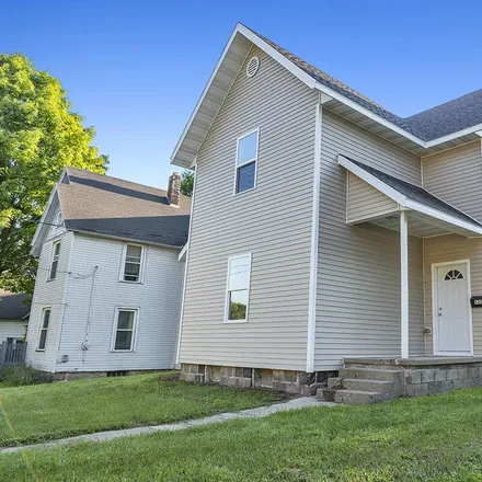 Buy this 4 bed house on Jefferson Elementary School in 420 North Jefferson Street, Ionia