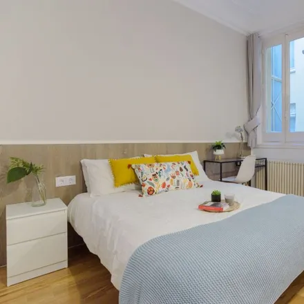 Rent this 9 bed room on Calle de Valenzuela in 10, 28014 Madrid