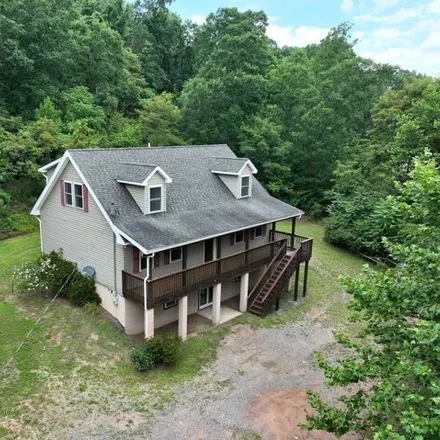Image 8 - Arnold's Highlander Farm Road, Hampshire County, WV 26704, USA - House for sale