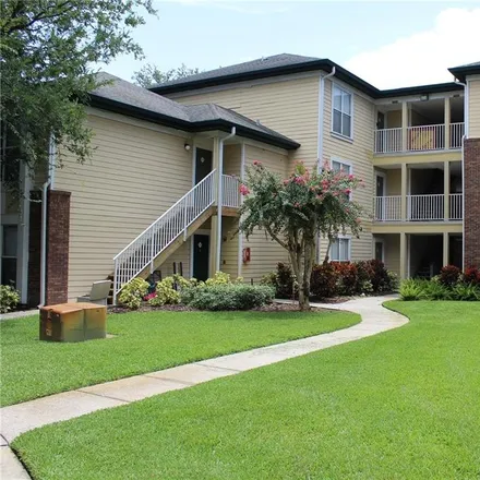 Buy this 2 bed condo on 10098 Strafford Oak Court in Mullis City, FL 33624