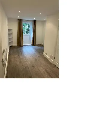 Image 3 - 133 Green Lanes, London, N15 3DX, United Kingdom - Apartment for rent